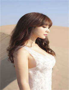 宝贝我们车振,透明装无内衣秀表演