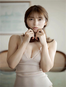 写作业时被叔叔深入,天天影视欲香欲色成人网