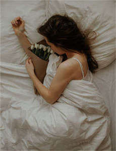 欧美精品一产区二产区/女子澡堂洗澡被偷拍