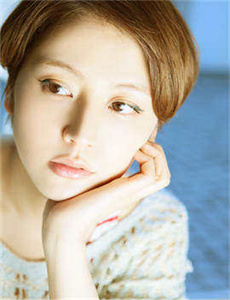 无码中文字幕波多野结衣/不知火舞与三个男孩