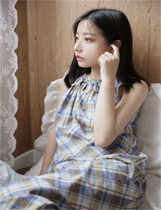 女机械人